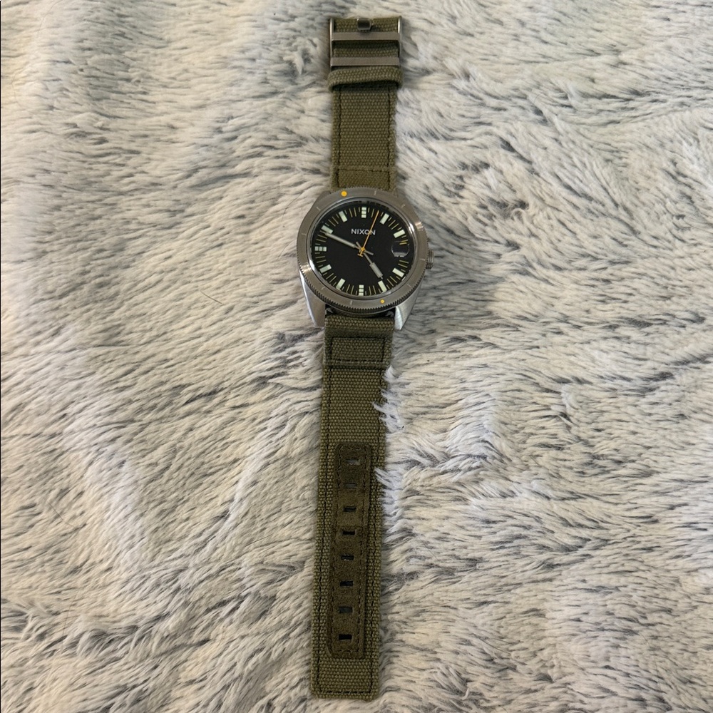 Men’s Nixon watch